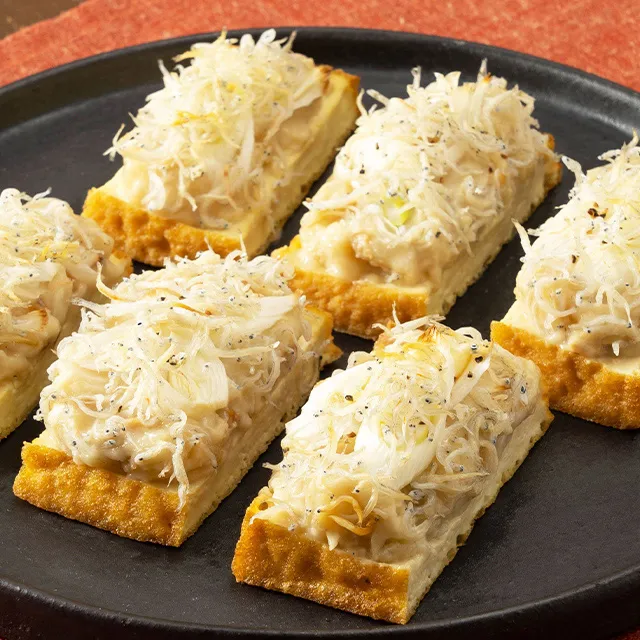 ねぎとしらすのクラム厚揚げピザ