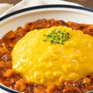 具沢山ソースでいただく ふわとろオムライス